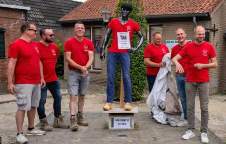 Braderie Nieuw-Vossemeer goed verlopen.